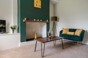 Wrea Cottage, 2 Bedrooms WiFi & Parking near Ribby Hall